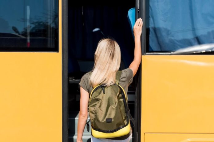 Volonterski i humanitarni projekti u obrazovanju: planiranje i logistika